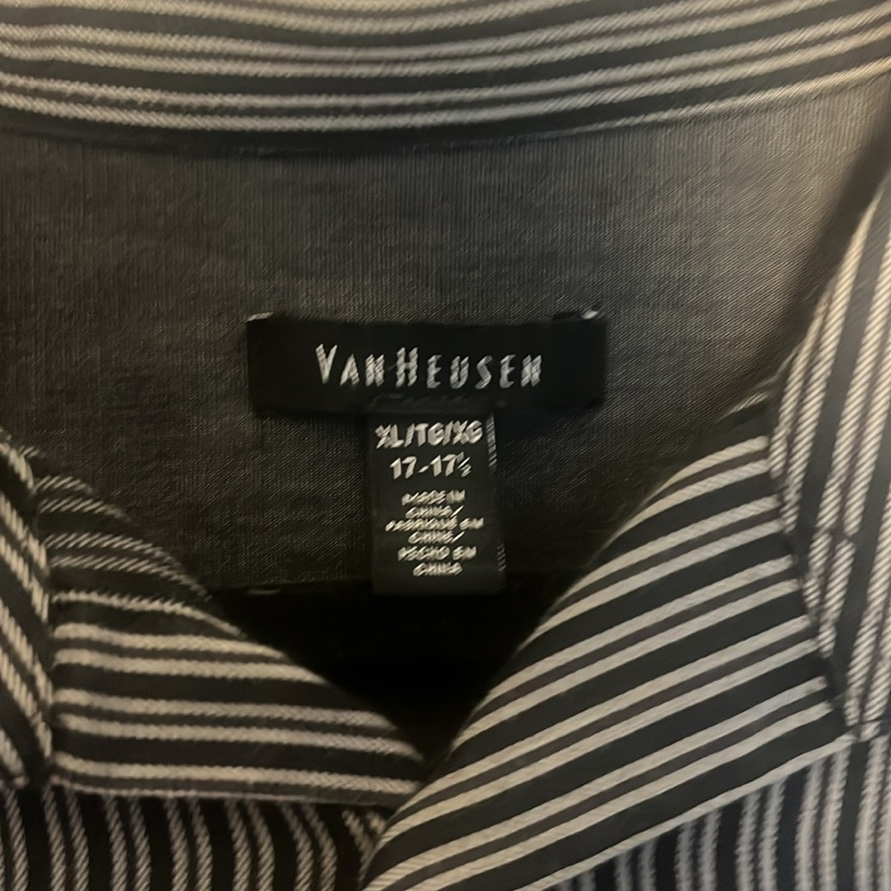 Van Husen Button Down, Black/Gray Stripes Size 17-17.5 XL (601) - Picture 3 of 9